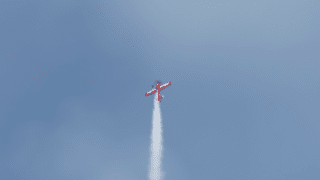 Aerobatic Freunde aufgepasst: mit der Eagle S100 habt ihr das (Flug)Zeug, Helden zu sein!
