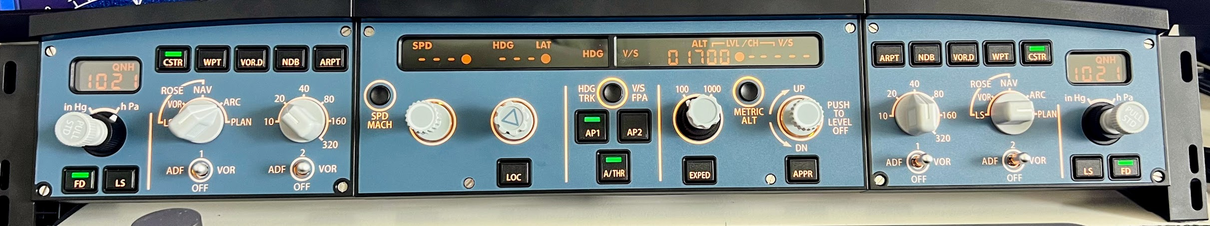 Hardware Review: Wingwing EFIS Links + FCU + EFIS Rechts image